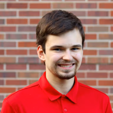Head shot of Blaine Traudt